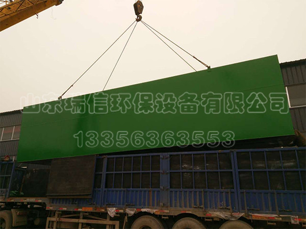 一體化污水處理設(shè)備顏色-馬桶智能一 體化污水處理器，排出污水為淡藍(lán)色的